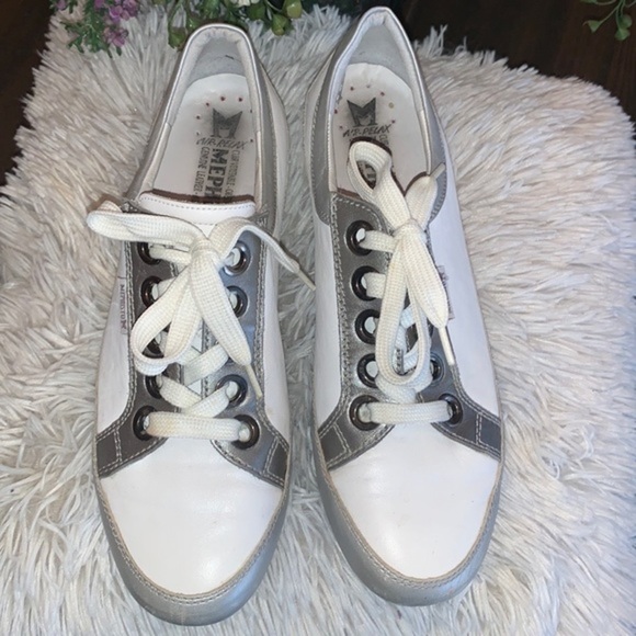 Mephisto Leather Sneakers Air Relax Shock Absorbing Soles White Silver Ladies 10 - Picture 12 of 16